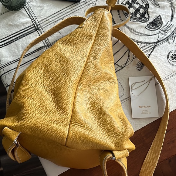 🇮🇹expandable leather backpack 🇮🇹 - Picture 5 of 9